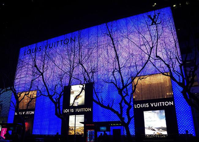 Xintiandi is also a shopping paradise in Shanghai.