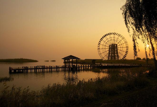 Tai Lake Wuxi  Scenery Taihu Lake China s Jiangsu
