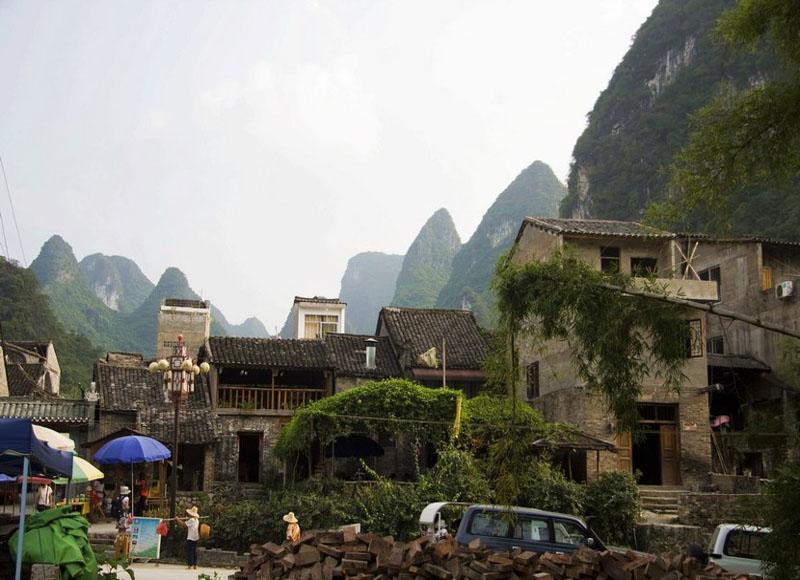 Xingping Ancient Town in Yangshuo County of Guilin has a history of more than 1700 years