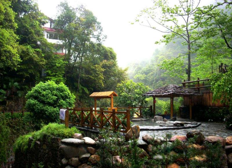 Longsheng Hot Springs National Forest Park é conhecido como um Natural Oxygen Bar