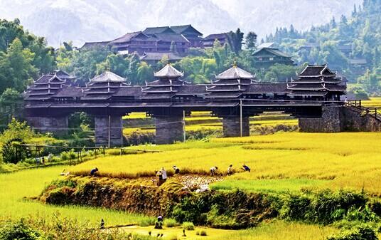 Beautiful scenery of Chengyang Wind and Rain Bridge in autumn.