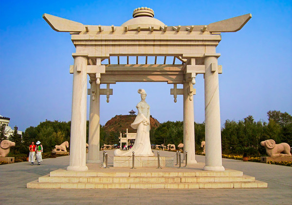 Zhaojun Tomb, the Zhaojun Tomb Hohhot