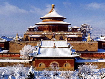 Winter View of Chengde Mountain Resort and Outlying Temples,Bishu shanzhuang,Beijing Tour