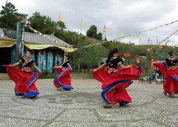 Dongba Village Performance,Lijiang Trips