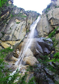 Kadin Valley Waterfall, Tibet tours