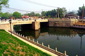 China Tours, China Travel Guide, Beijing Attraction, Beijing Tours, Guangyuan Water Gate Travel