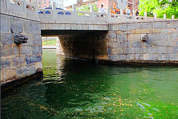 China Tours, China Travel Guide, Beijing Attraction, Beijing Tours, Guangyuan Water Gate Travel