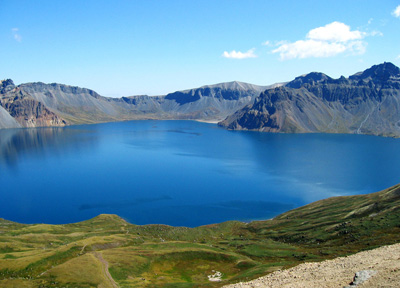 China Tours, China Travel Guide, Heavenly Pool in Changbai Mountain