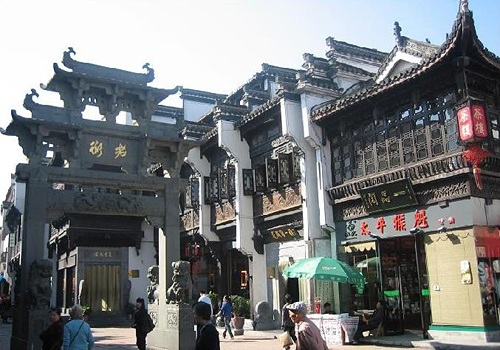 Tunxi Ancient Street,Yellow Mountain,Huangshan Tours,China Tours