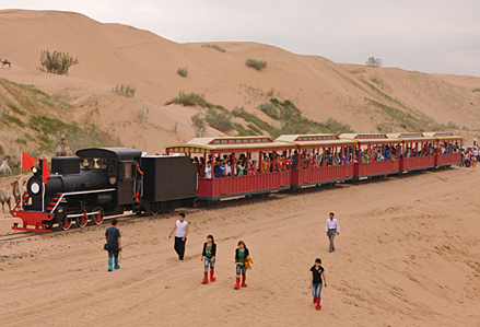 Resonant Sand Bay,Erdos Atrractions,Erdos Tours,Inner Mongolia Tours,China Tours