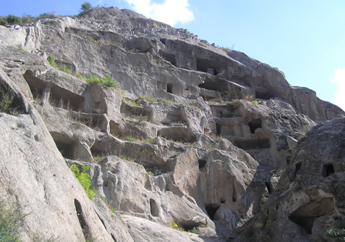 The Ancient Cliff Dwellings 20 km northwest the Badaling Great Wall is the oldest cliff buildings found in China so far.