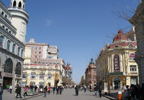 Central Street is one of the longest pedestrian street in Asia.
