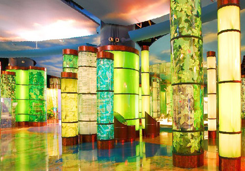 Shanghai Science and Technology Museum is a base of science education in the city.