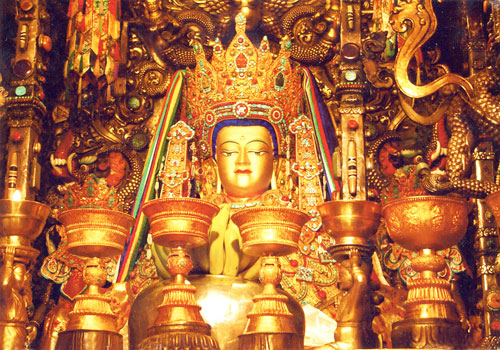 Golden statue enshrined in the monastery,Shigatse
