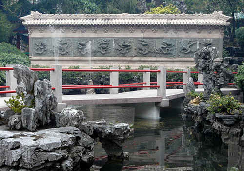 The Nine Dragons Screen in Wong Tai Sin of Hong Kong was constructed modeling the original one in the Beihai Park of Beijing in1981.
