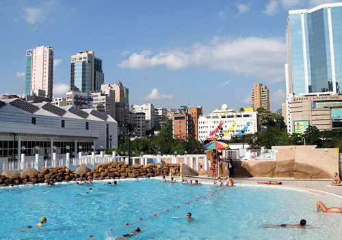 Swimming pool in Kowloon Park is the only site for large or international swimming competitions in Hong Kong.