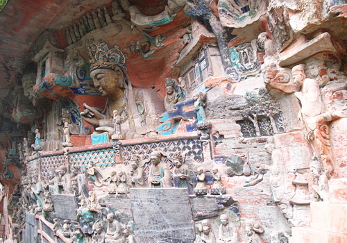 Dazu rock carvings gain the fame as “the pearls of oriental art” and are rewarded as World Heritage Site by UNESCO on December.1st, 1999.