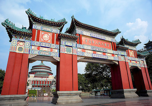 As a unique oriental style building,People's Assembly Hall is the icon of this city.