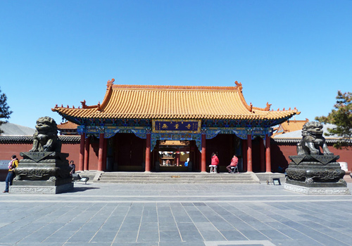 Dazhao Temple is the oldest and largest Tibetan-Buddhist temple in Hohhot.