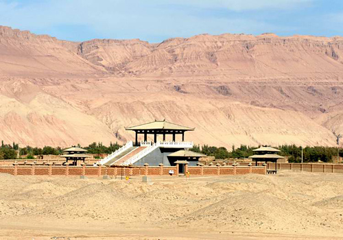 Known as a magical "Underground Museum" in Turpan, Astana-Karakhoja Ancient Tombs is a burial ground of Tang Dynasty.