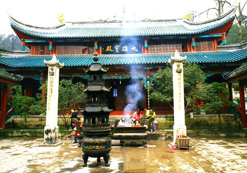Hongfu Temple is the most important Buddhism temple in Guizhou Province. 
