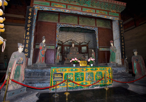 The inside of one of the halls of the Jinci Temple in Taiyuan.