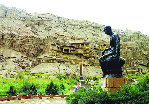 Kizil Grottoes is one of the Four Grottoes in China.