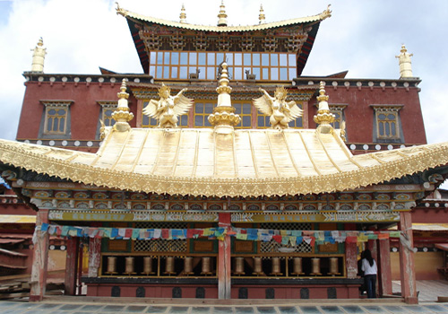 The gilded roof of one hall of Songzanlin Monastery in Shangri-la,Yunnan.