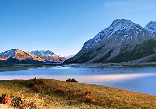 Chamdo is a picturesque region with three large rivers and many a lakes. 