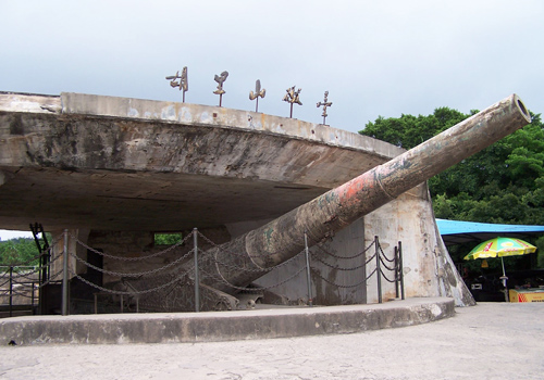 Built in 1894,Hulishan Cannon Platform has the most ancient and existing largest of 19th century coast cannon in the world.