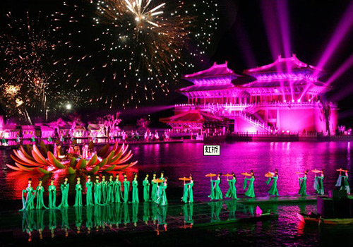 The large-scaled live-action performance in Millennium City Park-The Great Song Dynasty-Kaifeng Menghua. 