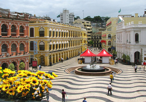 Located in central Macau Peninsular,Senado Square is a main city square of Macau. 
