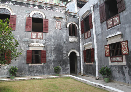 Quadrangle-style buildings in Mandarin's House of Macau