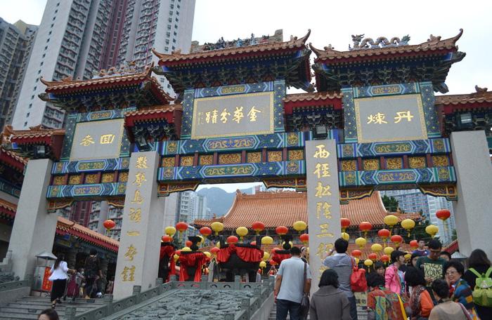 Wong Tai Sin Temple is a resplendent architectural complex standing among high-rises in Kowloon Peninsula.