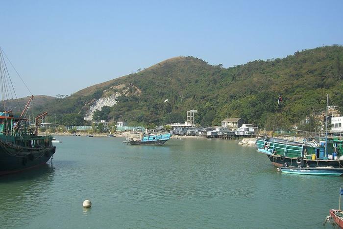 Tai O is a fishing village of Hong Kong sitting on the west side of Lantau Island.