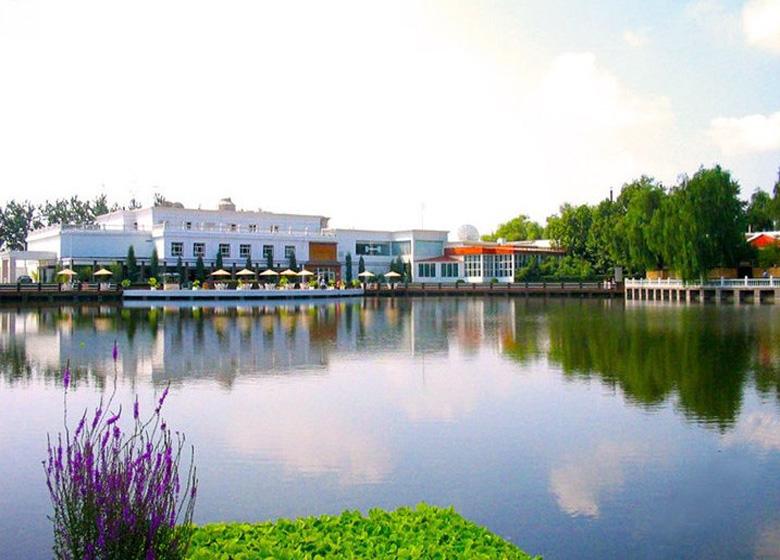 Chunhuiyuan Hot Spring Resort is a Holiday Village Located in Shunyi District of Beijing