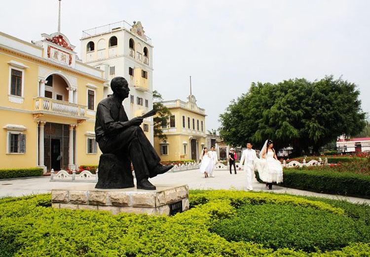 Liyuan Garden in China's Guangdong Province is a Private One Built by an Overseas Chinese in the United States