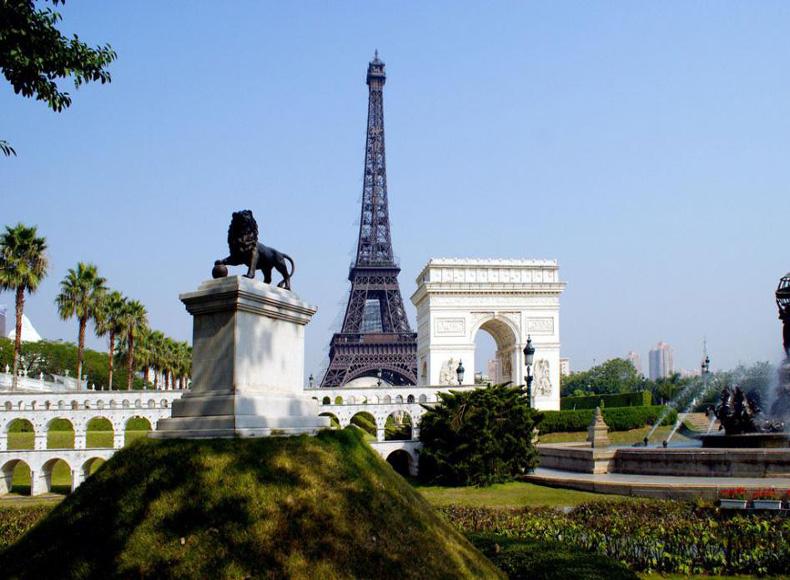 eiffel tower, windows of the world park, shenzhen, china