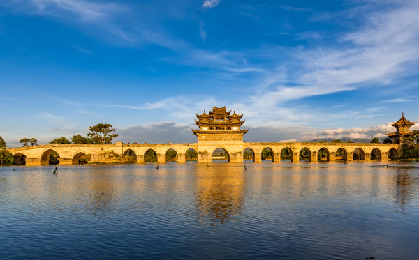 Double Dragon Bridge Jianshui, Jianshui Attraction