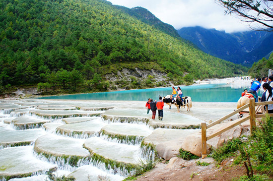 Baishui River runs through Blue Moon Valley in Lijiang