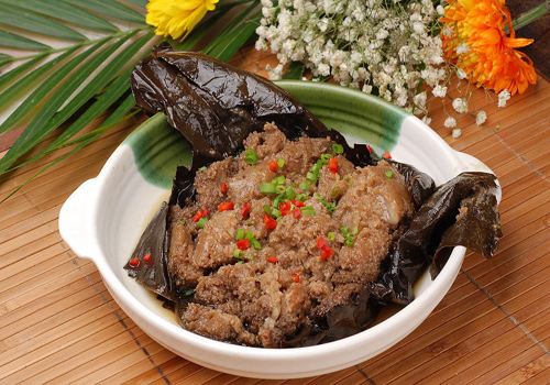 Steamed Meat in Lotus Leaf