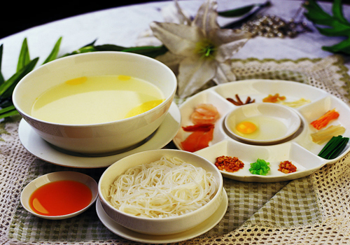 Cross-bridge Rice Noodle